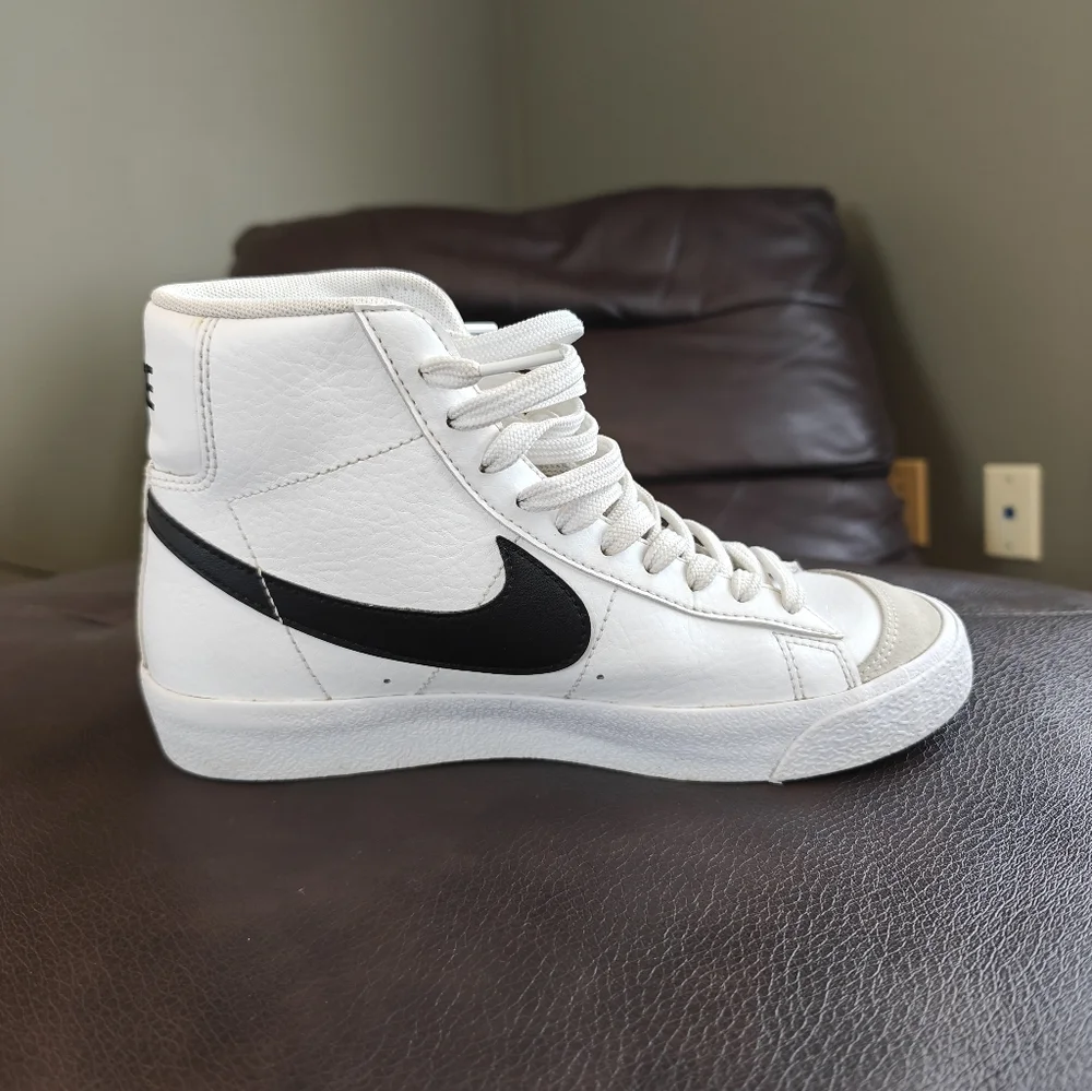 NIKE Blazer Mid 77 Vintage White Black - Picture 6 of 8